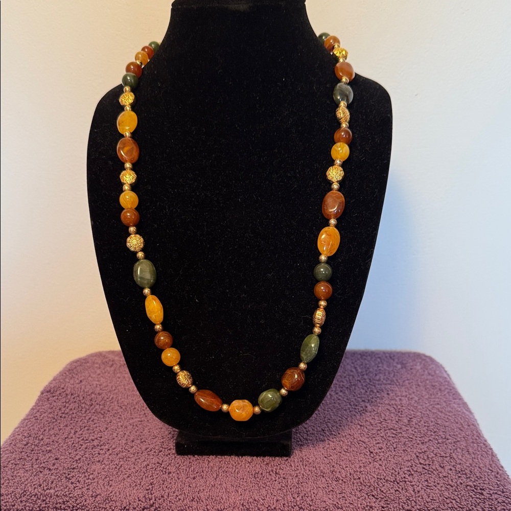 Elegant Multicolor Beaded Necklace